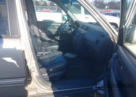 2000 Honda Cr-V Special Edition from USA, damaged, VIN JHLRD1876YC049610